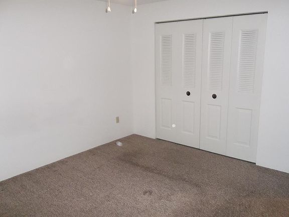 5th image of 2717 W 22nd St APT 3