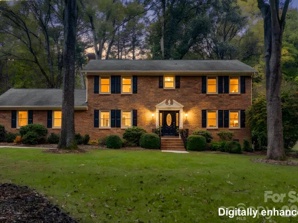 405 Hillcrest Dr, Harrisburg, NC 28075