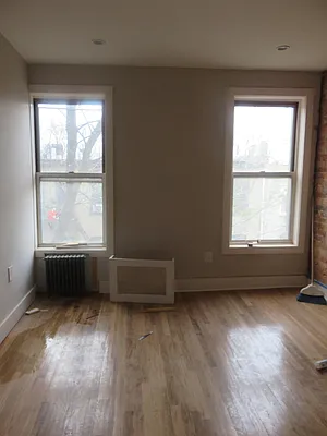 Rented by Space Real Estate | media 23