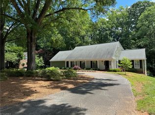 661 Lichfield Rd, Winston Salem, NC 27104