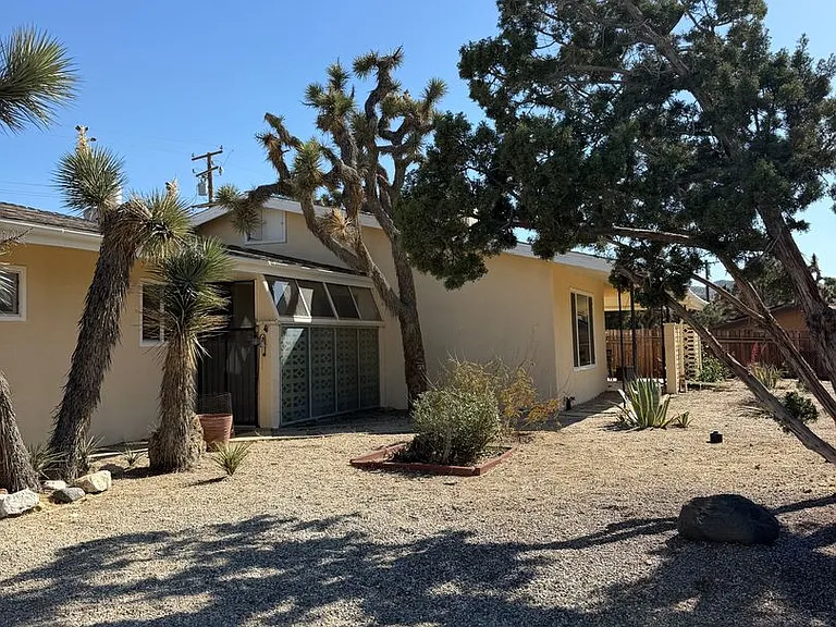 56615 Bonanza Dr — Photo 2