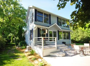 W349N5586 Lake Dr, Oconomowoc, WI 53066