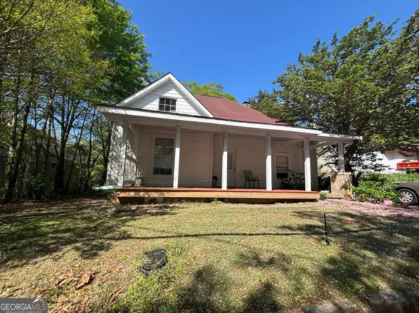 1090 Forest Ave, Stone Mountain, GA 30083