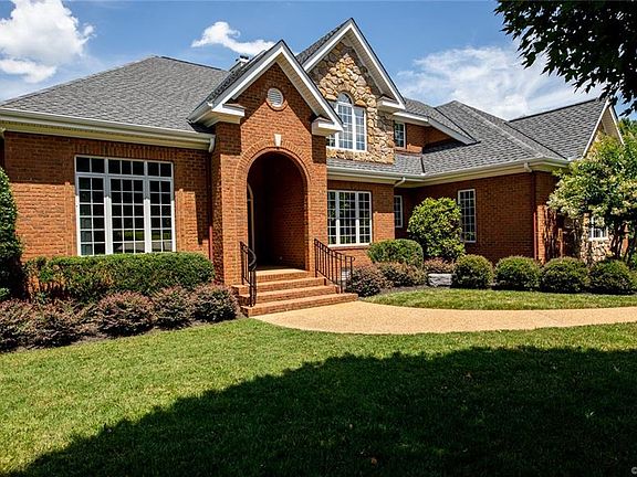 2nd image of 4901 Riverplace Ct