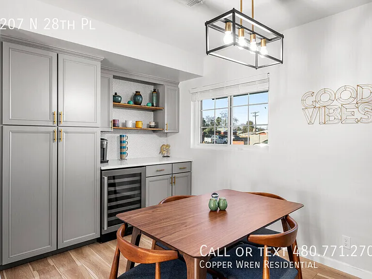 2207 N 28th Pl — Photo 12
