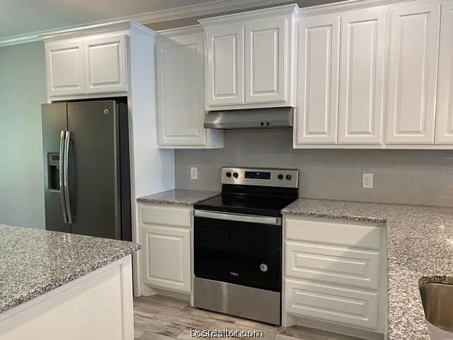 509 E Pruitt St — Photo 9