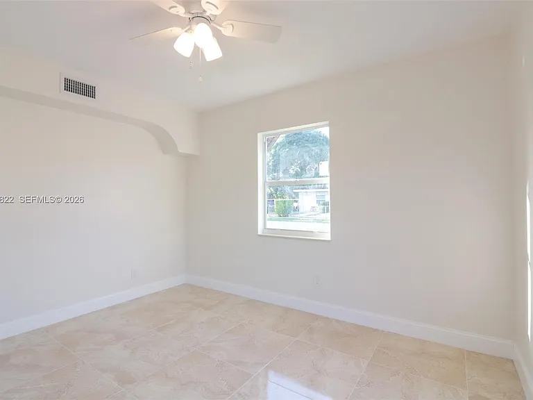 3014 NW 6th St — Photo 23