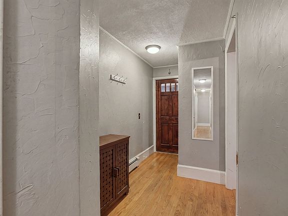 5th image of 66 Beacon St #1