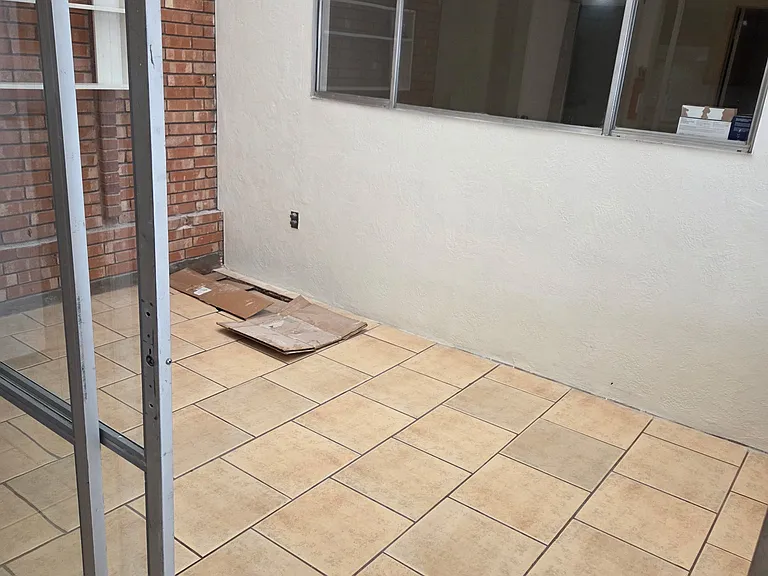 1461 Alamo St #A — Photo 4
