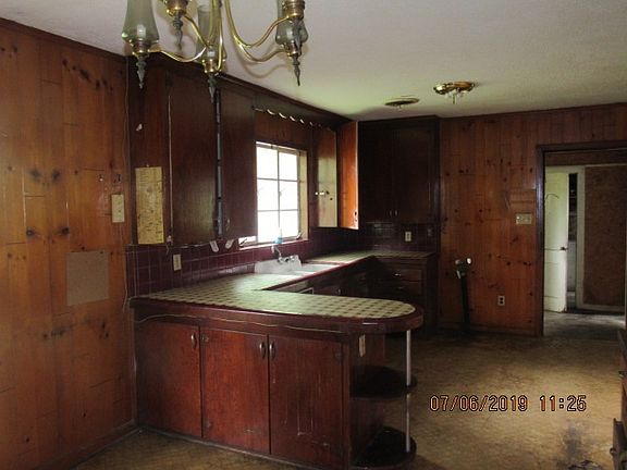3rd image of 1204 Sedberry St
