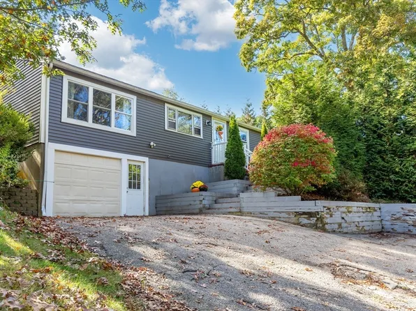 971 State Rd, Plymouth, MA 02360