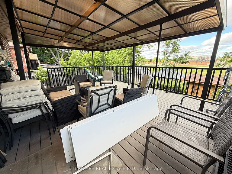 135 Bonham Blvd #UPPER — Photo 27