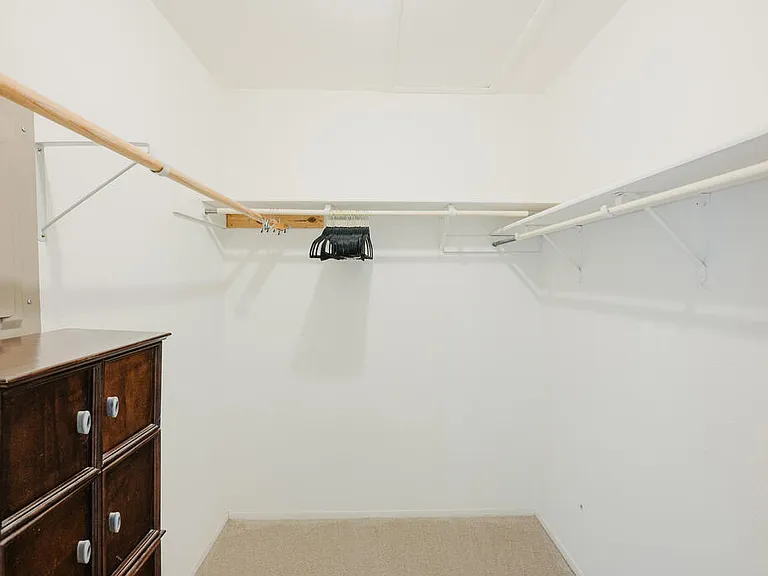 6424 Amber Dr — Photo 19
