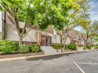 441 Elm St APT 3A, Deerfield, IL, 60015