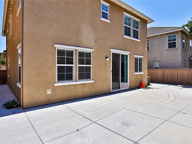 1765 Yvonne Ct — Photo 47