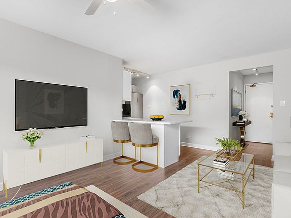 4th image of 611 W Patterson Ave APT 420