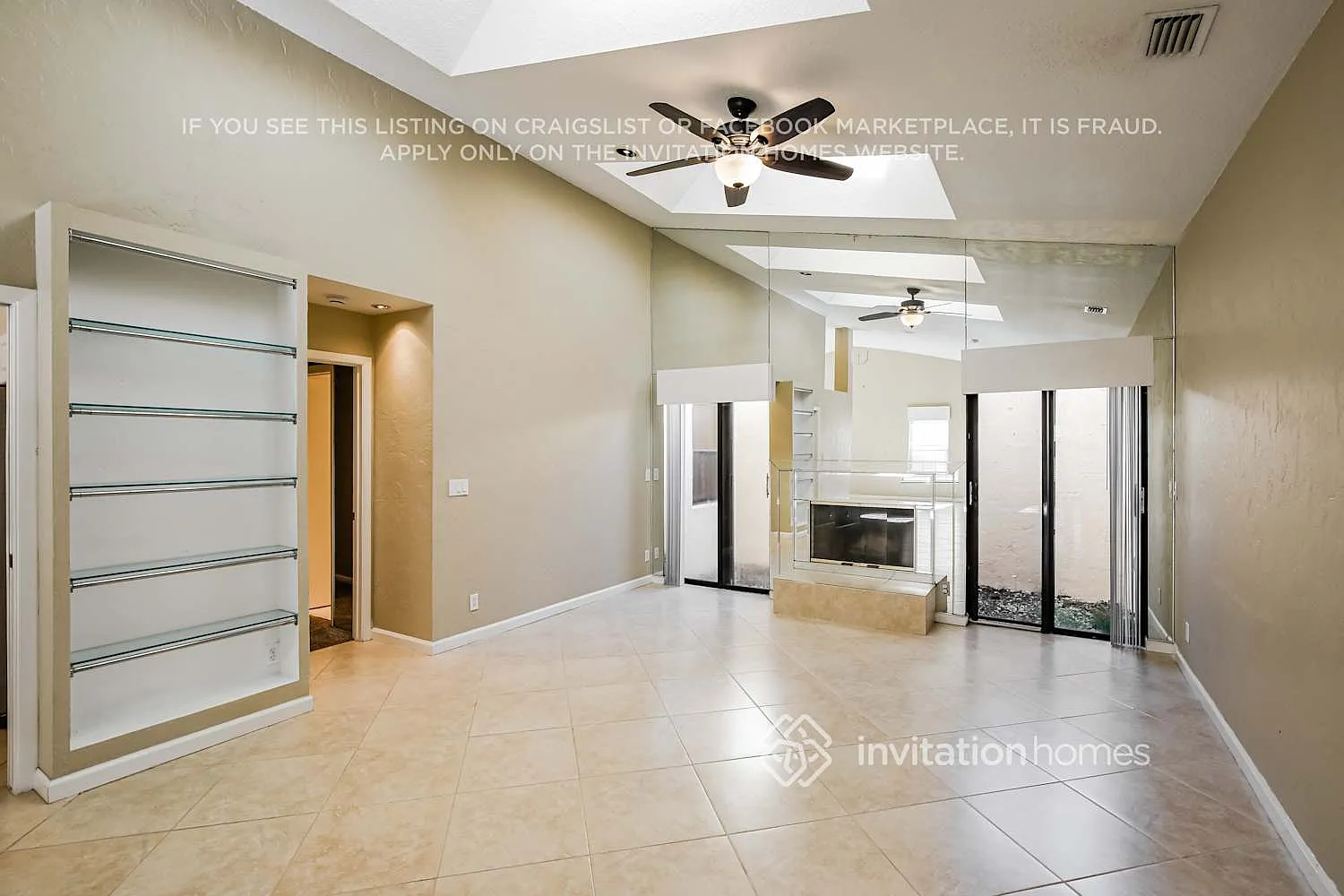 7045 Golf Pointe Cir Tamarac, FL 33321 — Photo 3