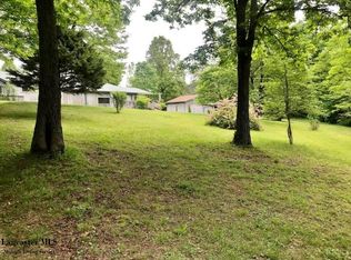 46320 Morris Rd, Vinton, OH 45686