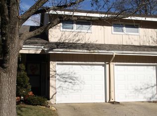 6568 W 51st St, Mission, KS 66202