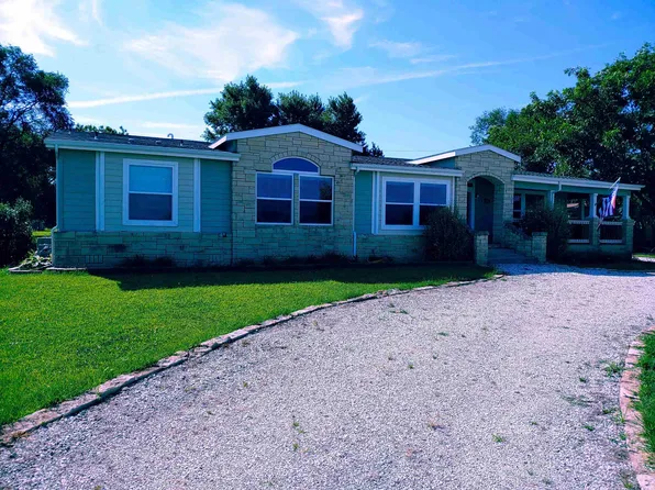 104 N Mulberry St, Dexter, KS 67038