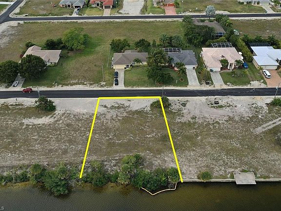 5th image of 129 SW 33rd Ave