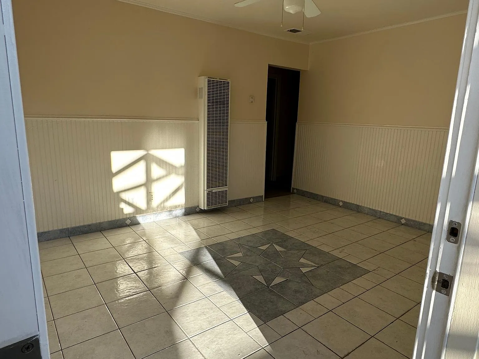 300 W Rio Grande Ave — Photo 3