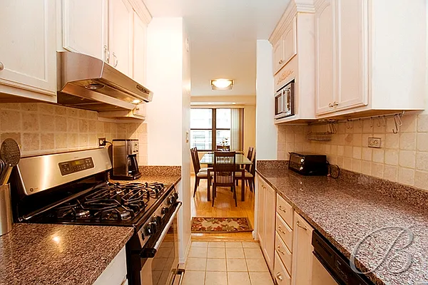 Sold by Bellmarc Realty | media 14