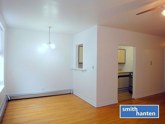 4th image of 149 Smith St #1