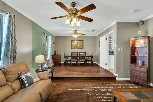 5th image of 2260 Northbrook Dr