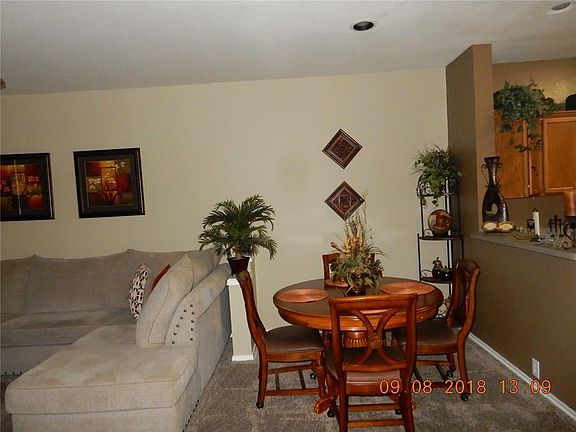 4th image of 2222 Central Park Ln