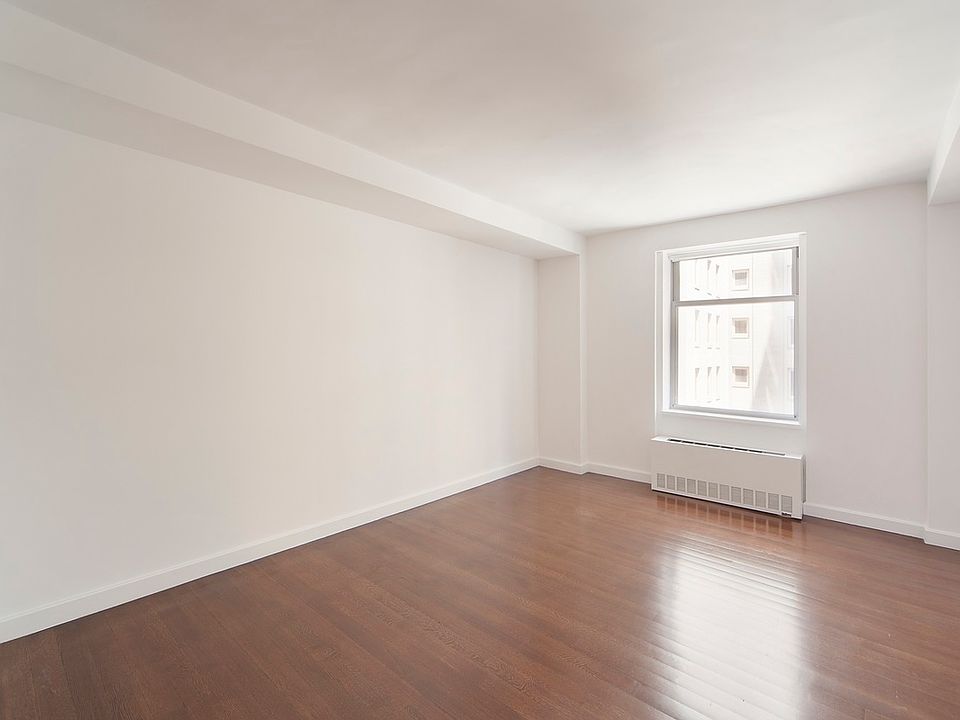 1st image of 100 W 58th St APT 11E