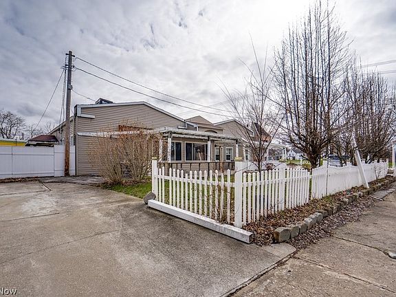 4th image of 4610 West Ave