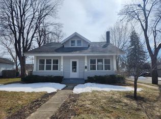 427 Gibbs St, Caro, MI 48723
