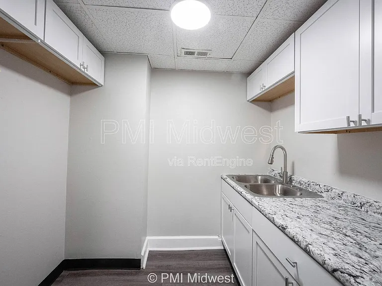2060 N Delaware St #10 — Photo 9