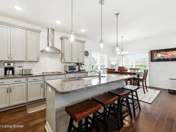 1339 Helm Place Ln, Louisville, KY 40299