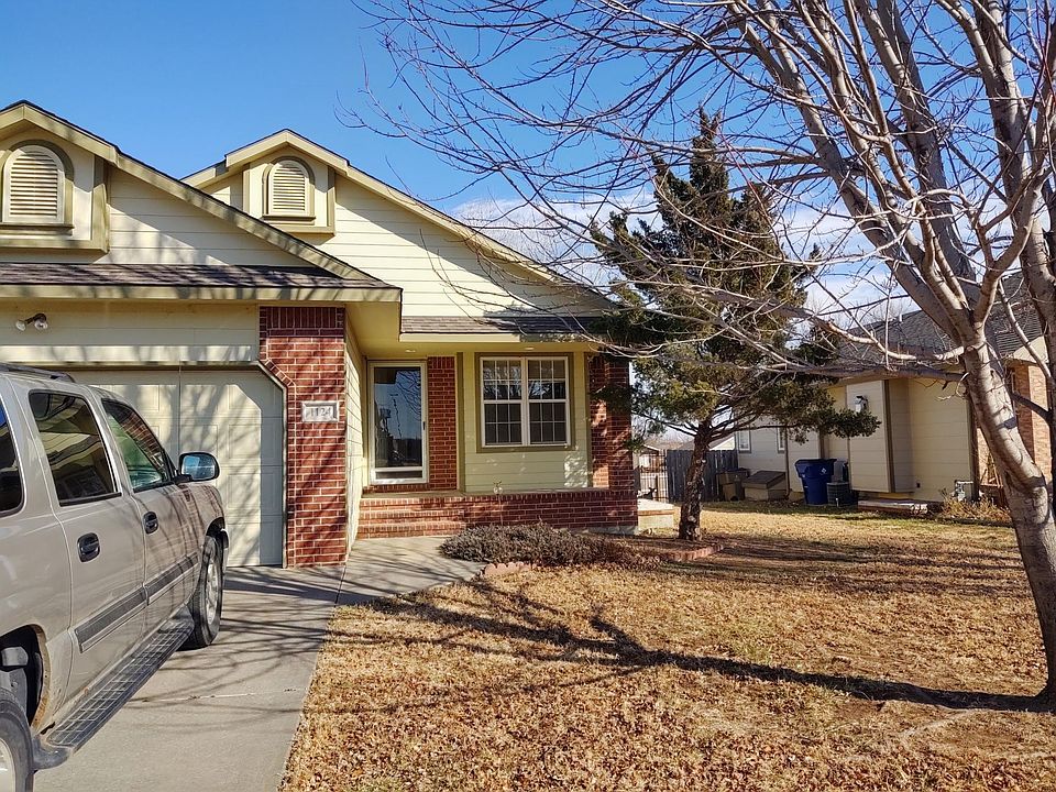 Duplex with two car garage and fenced back yard