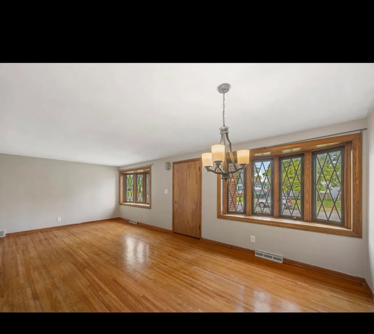 155 Fairfield Ave — Photo 4