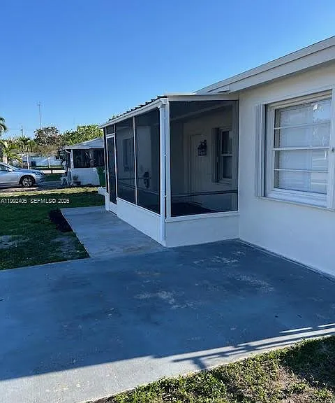 2820 SW 65th Ave — Photo 22