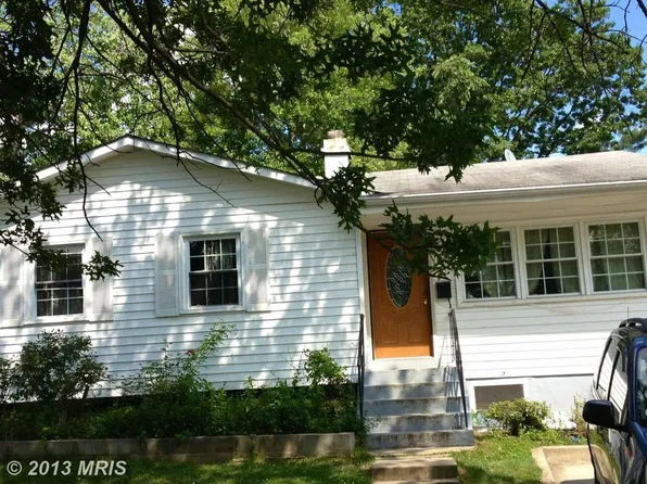 13015 Parkland Dr, Rockville, MD 20853