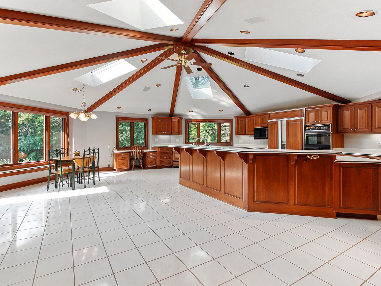 8971 W Edgerton Ave, Greendale, WI 53129 Zillow