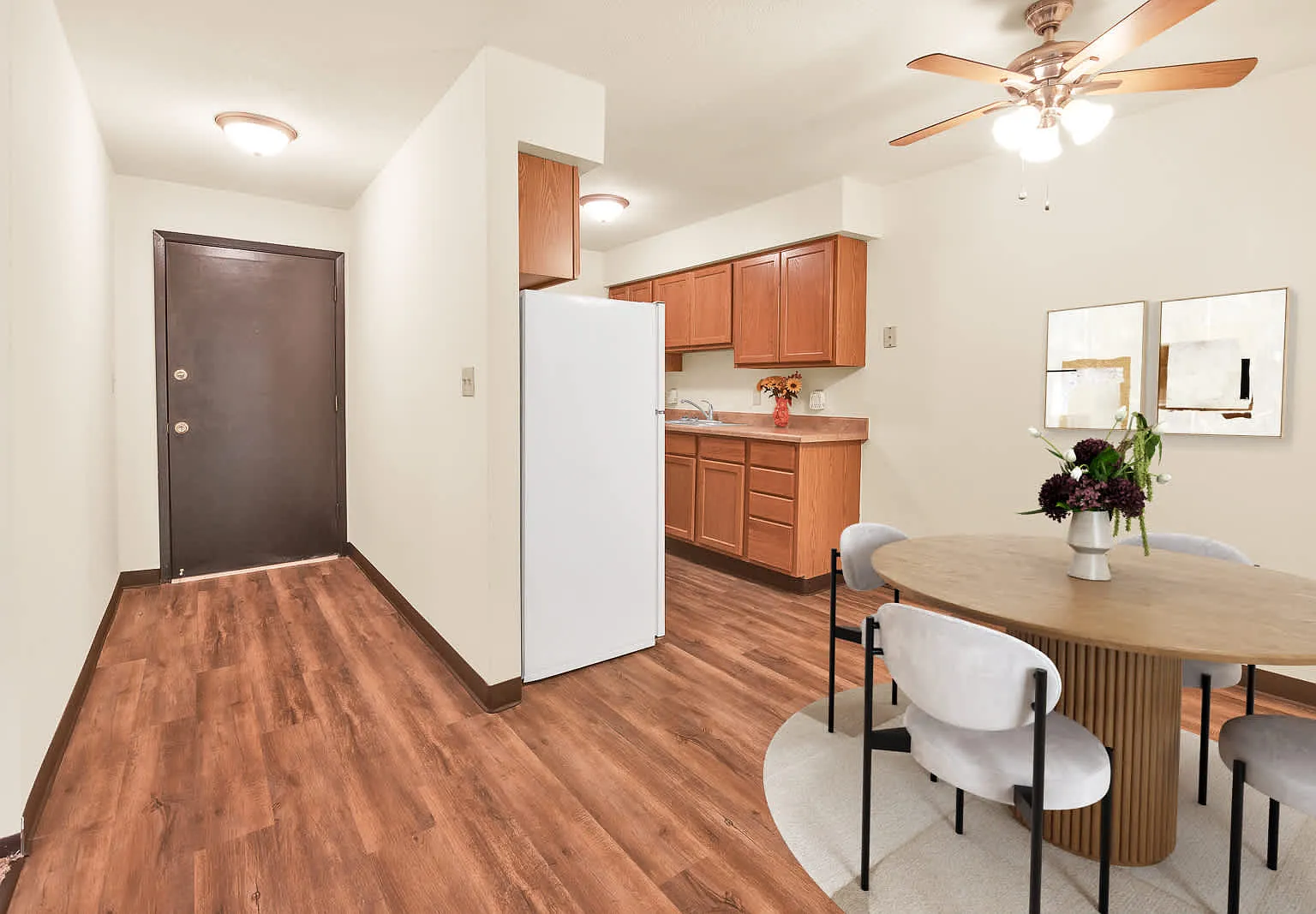 Indian Ridge Apartments — Photo 1
