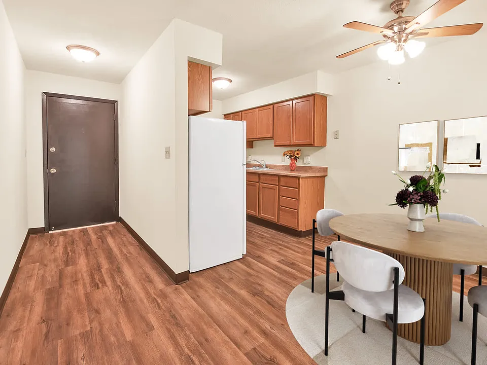 Indian Ridge Apartments