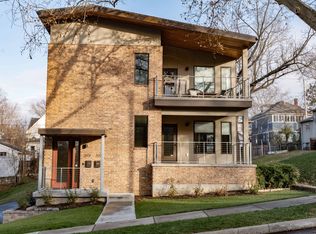 3553 Bell St, Kansas City, MO 64111