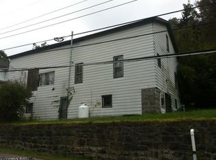 79 Lincoln St, Grafton, WV 26354