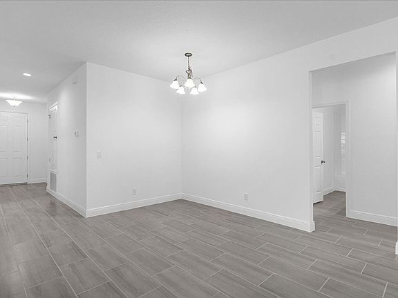 3rd image of 7707 Scicli Way