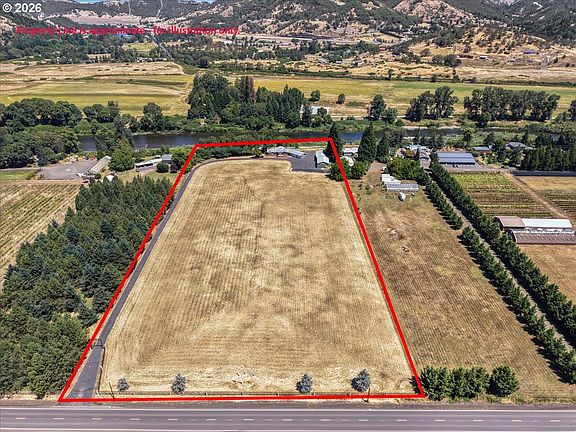 4th image of 15464 Old Highway 99 S