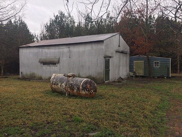 2nd image of 557 Forty Mile Bend Rd