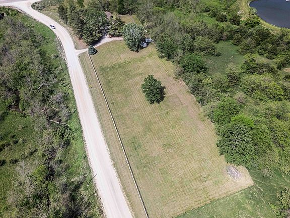 5th image of 36052 R Ave