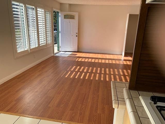1st image of 12731 Mitchell Ave APT 1