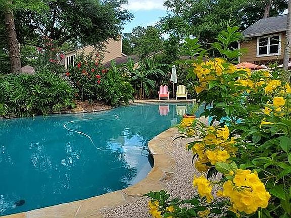 2nd image of 6706 Twin Leaf Dr